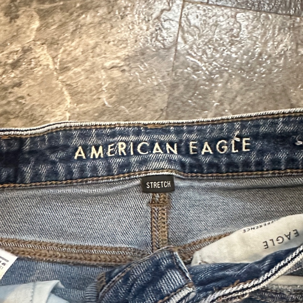 Distressed American Eagle jeans size 0 - Picture 2 of 4